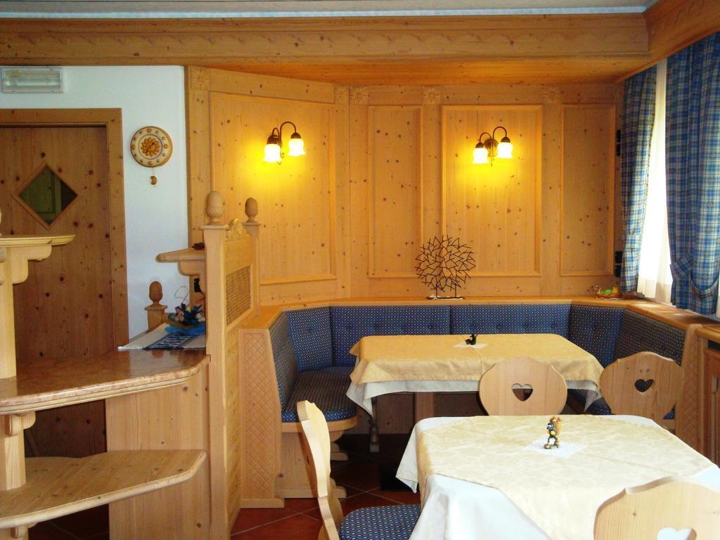 Bed and Breakfast Agritur Cornasest Breguzzo Exterior foto
