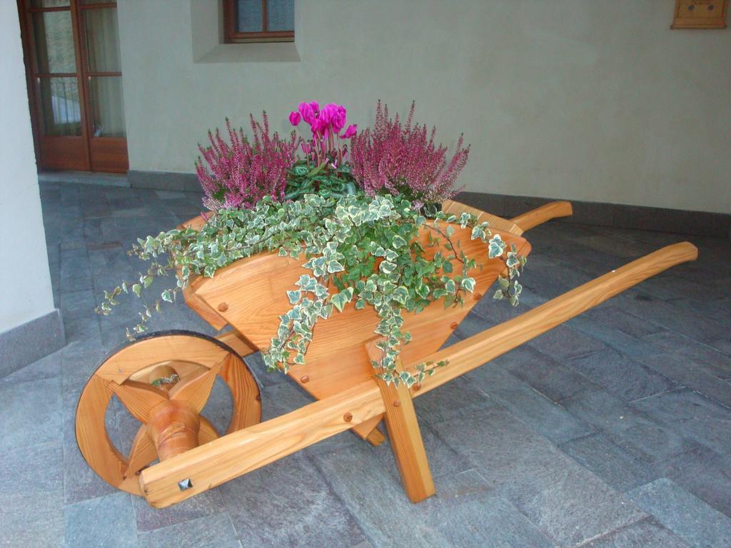 Bed and Breakfast Agritur Cornasest Breguzzo Exterior foto