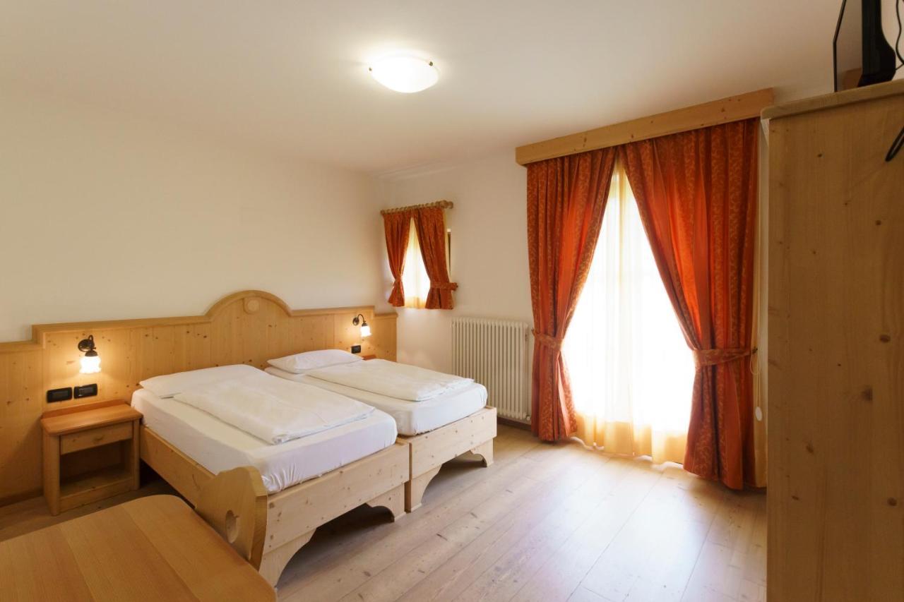 Bed and Breakfast Agritur Cornasest Breguzzo Exterior foto