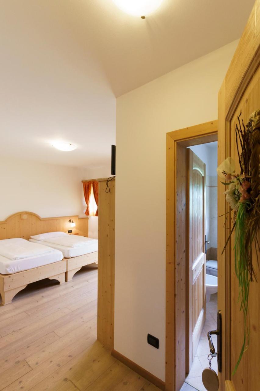 Bed and Breakfast Agritur Cornasest Breguzzo Exterior foto